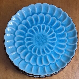 Visun 9" Crackle Blue Floral Patterned Plates. Set of 4